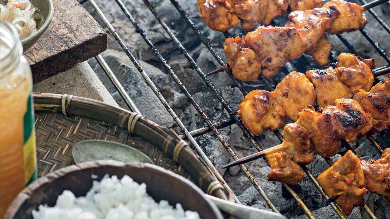 Internetda yalangoch mashhurlarning videolarini tomosha qiling